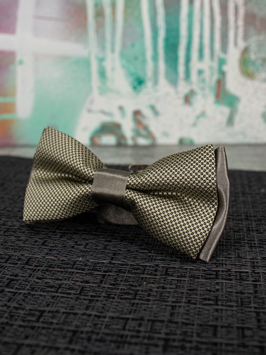 Элегантность и традиции: всё о школьных галстуках и бабочках для мальчиков