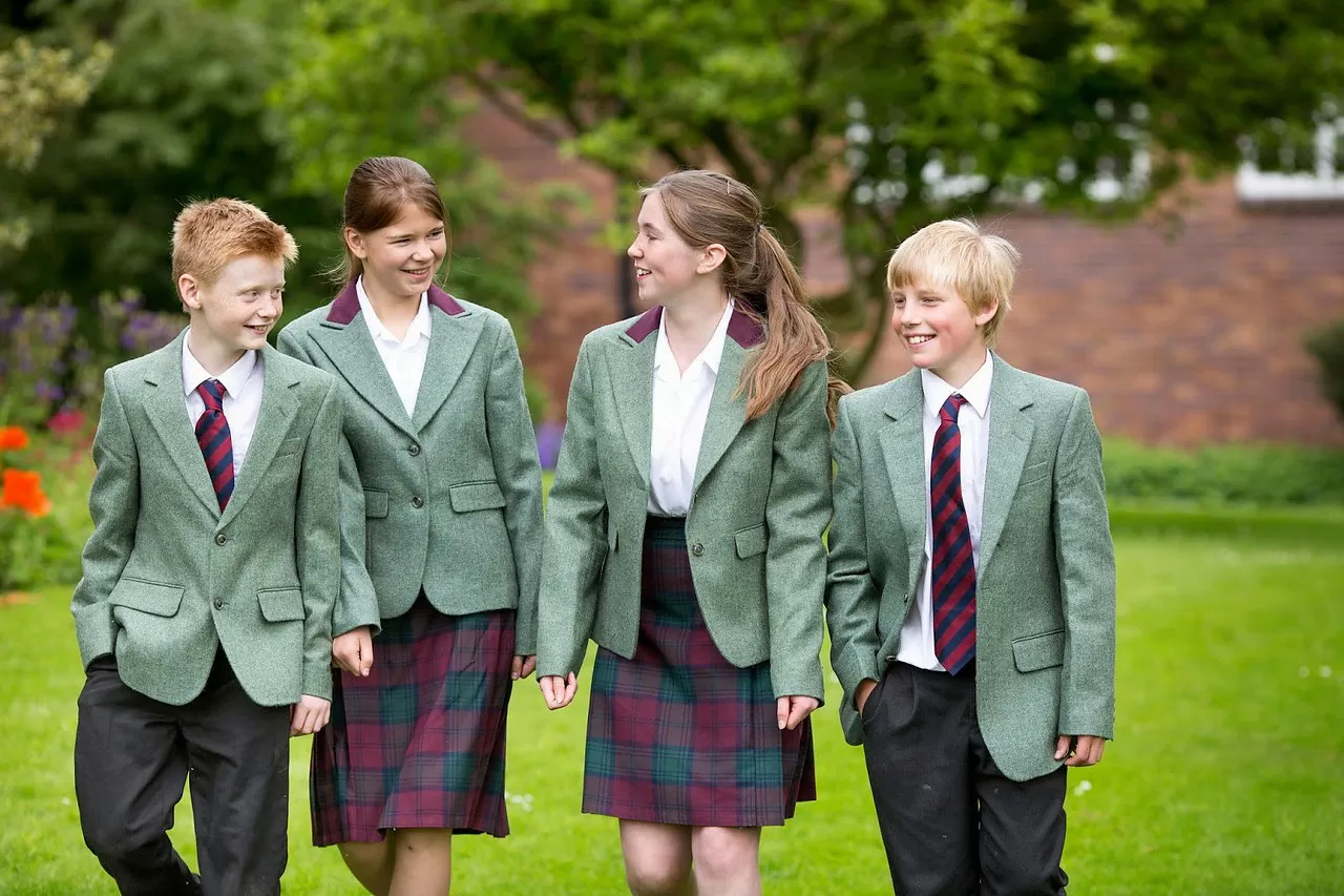 Школьная форма: культурные различия и традиции